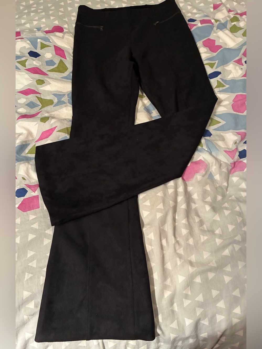 Black faux suede stretch pants by BCBG Max Azria size M. EUC